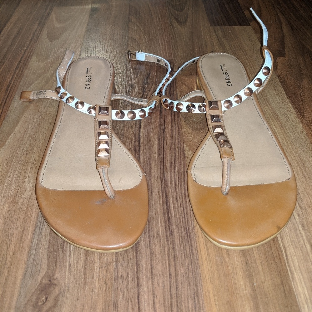 Sandals - Picture 2 of 2